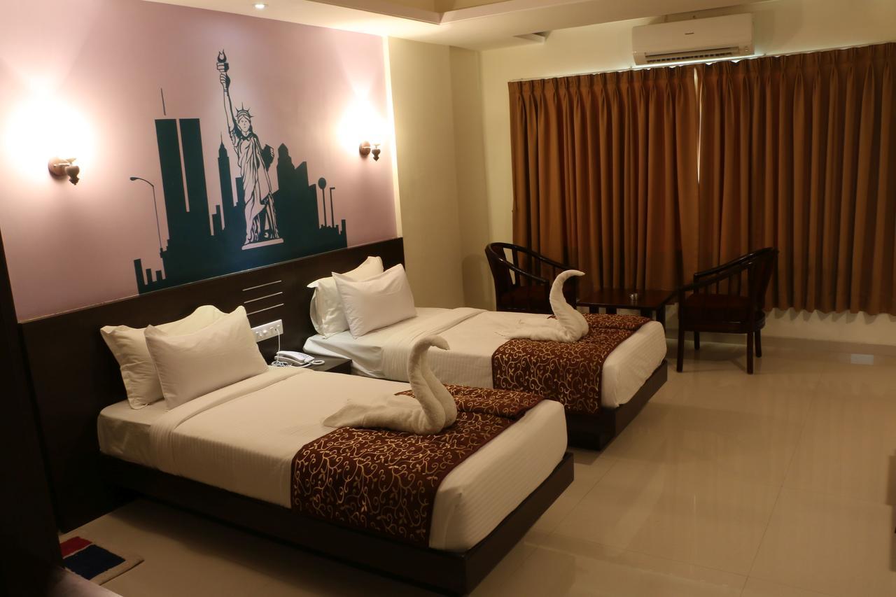 Hotel Reevanta Daman Exteriér fotografie