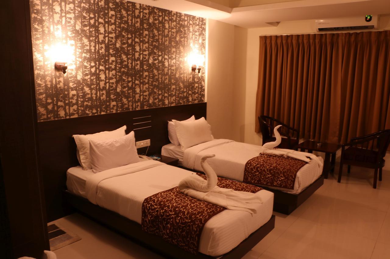 Hotel Reevanta Daman Exteriér fotografie