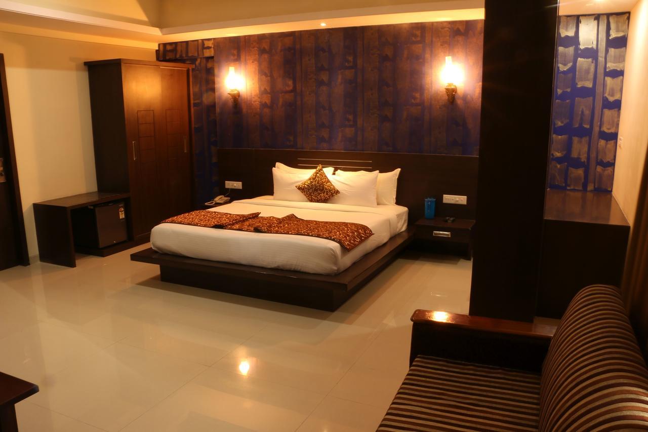 Hotel Reevanta Daman Exteriér fotografie